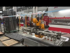 Η σειρά SANTAK SIU Βιομηχανικοί κατασκευαστές UPS 60KVA-200KVA Βιομηχανική αδιάκοπη παροχή ρεύματος